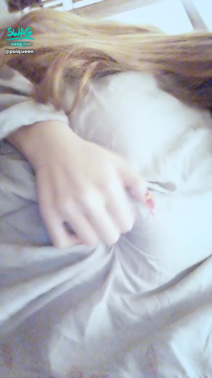 poiqueen : 抖太大力 好痛 夠你玩很久了