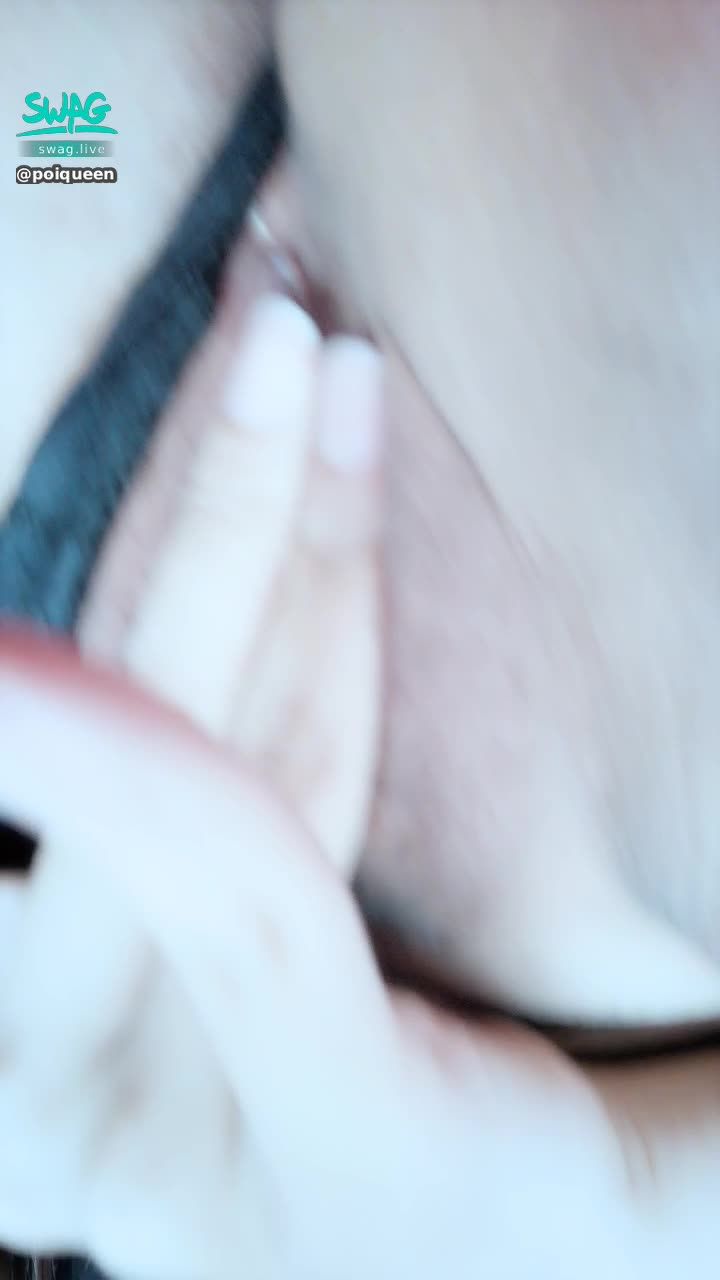 poiqueen : 🚕Uber 整副露出來挑逗敏感的陰蒂