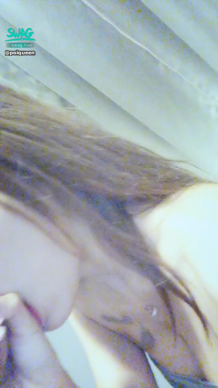 poiqueen : ❤️試衣間性交❤️ 直接幫小哥哥口交 外面都是人