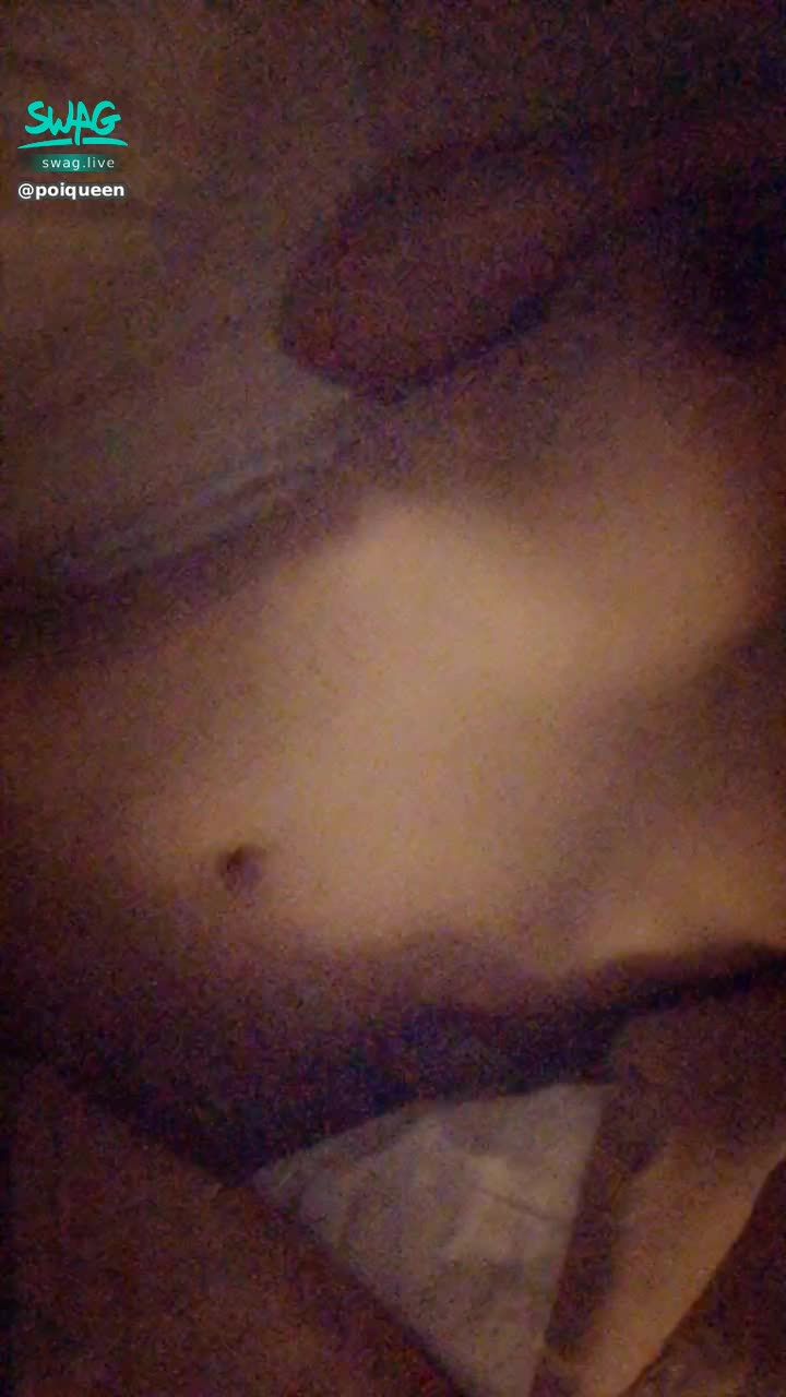 poiqueen : 全裸露點