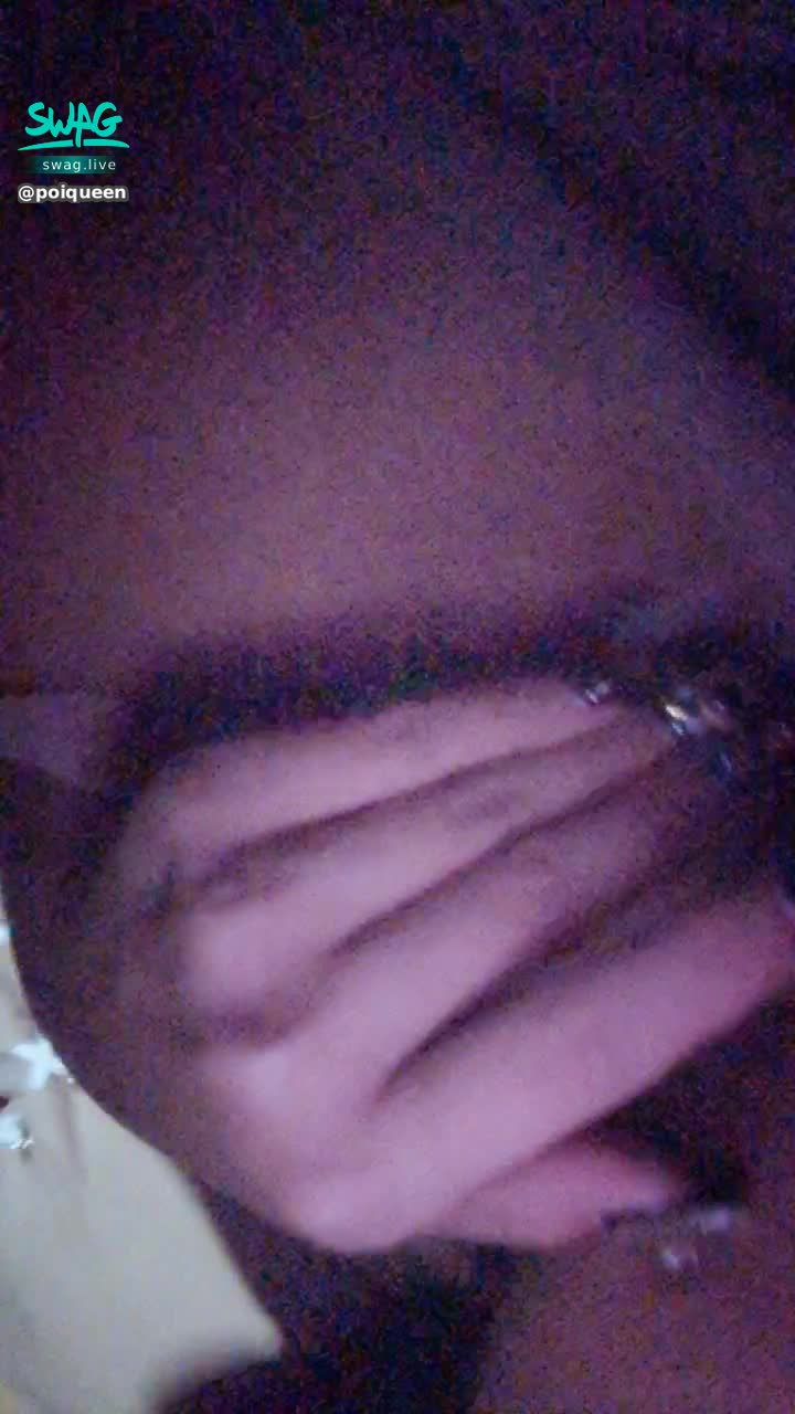 poiqueen : 直接挖淫水起來吃啦