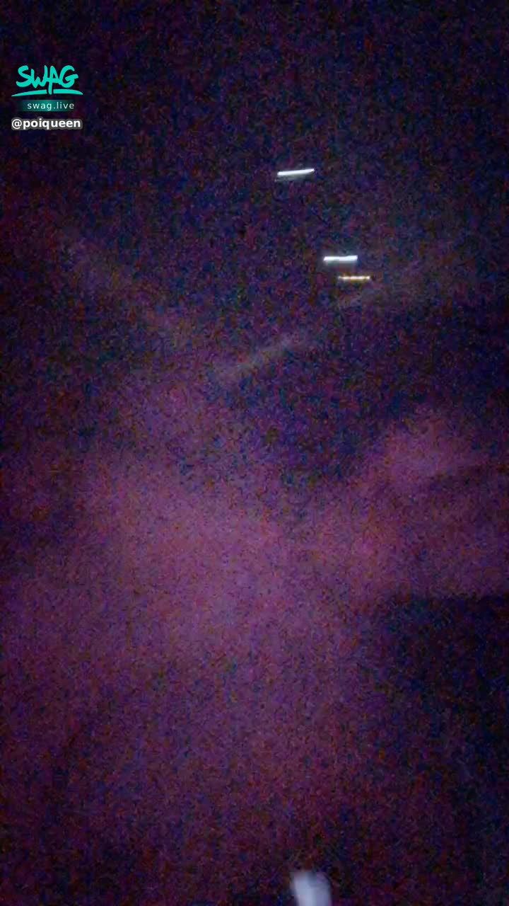 poiqueen : ‼️‼️直接路邊全裸3點全露 沒在害羞的‼️‼️