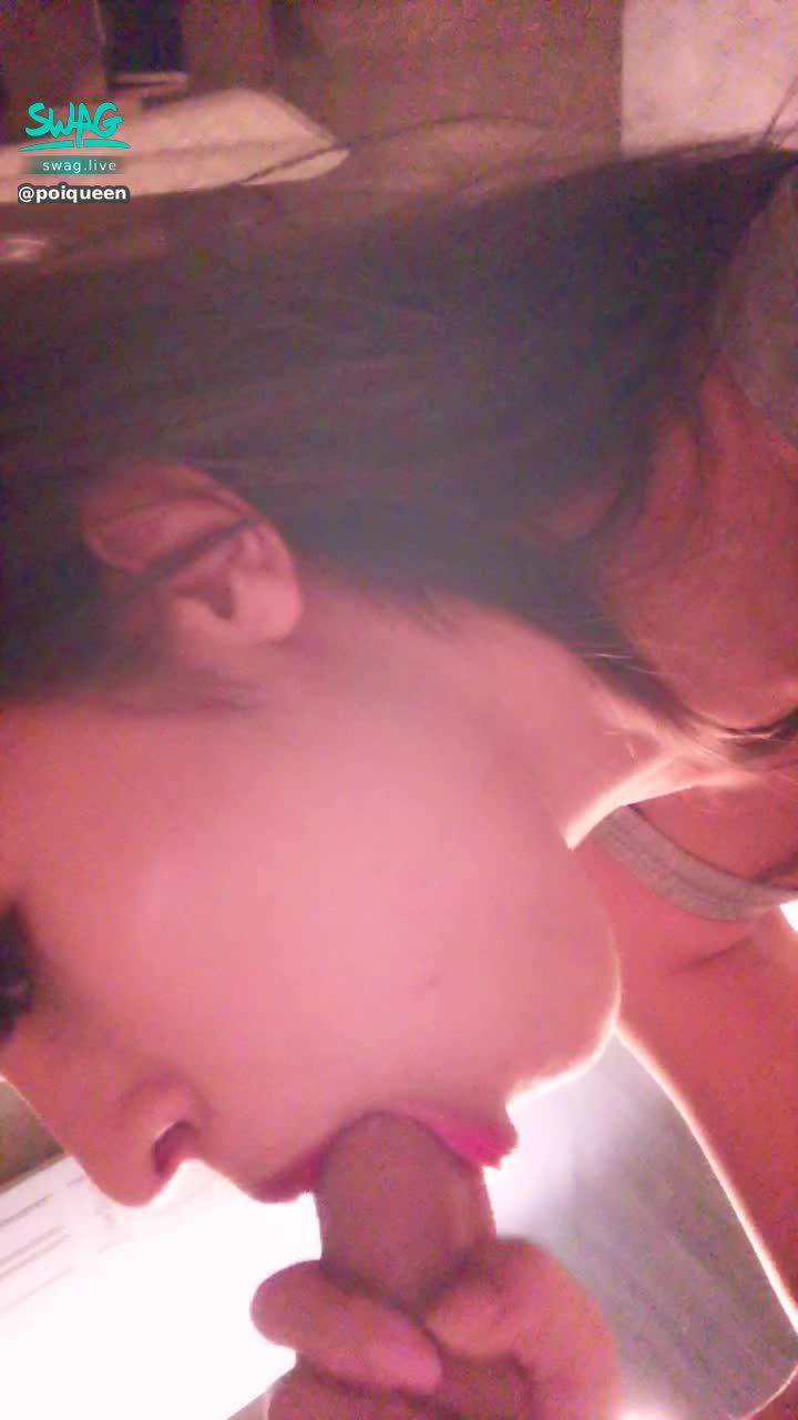 poiqueen : ‼️露臉口交同框‼️男人都喜歡女人在口交時
還這樣看著他
