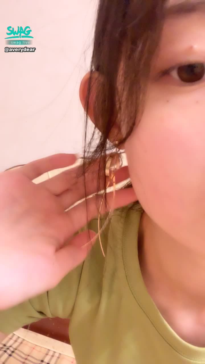 a*******r : 這耳環
還可以ㄅ哈哈哈哈哈哈哈哈哈
好想聽笑話ㄛ