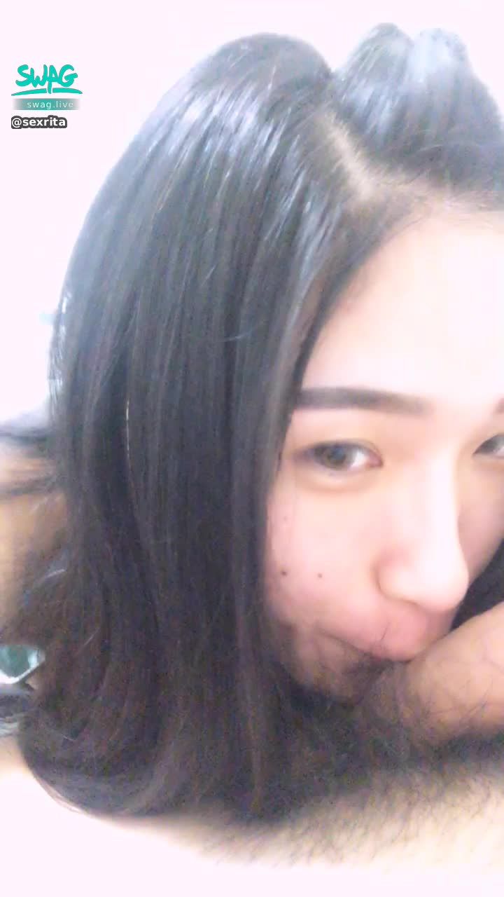 s*****a : 🔞露臉素顏小可愛舔屌❤️最多花花的喬妹會私訊你約會喲💗