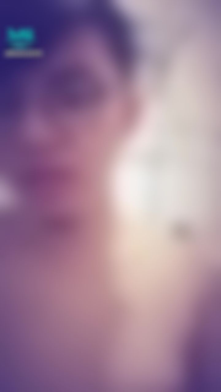 b************1 : 【騷B】舔自己的💦💦💦，更想舔客官的♥有客官要嗎？ww