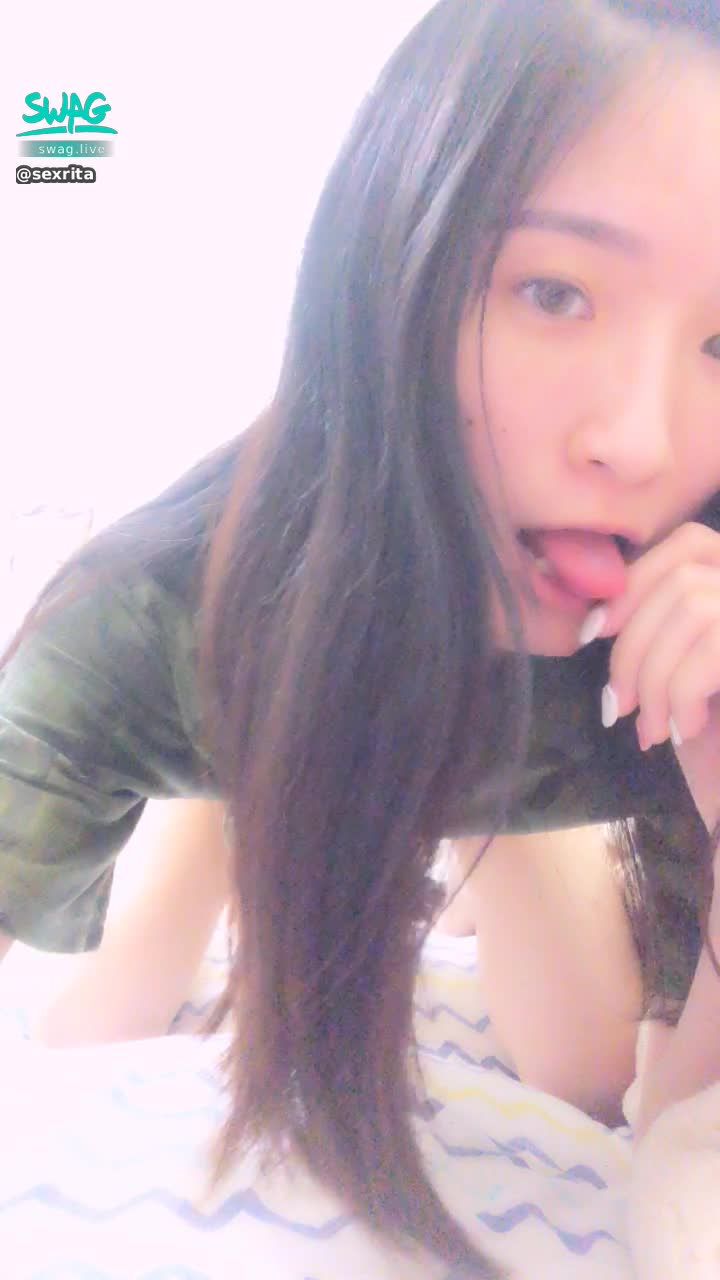 s*****a : 🔥🔥🚨露臉挖挖！快噴水了好爽！！❤️