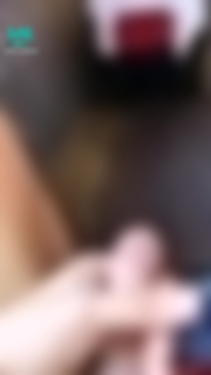  : 玩屌屌玩到硬硬