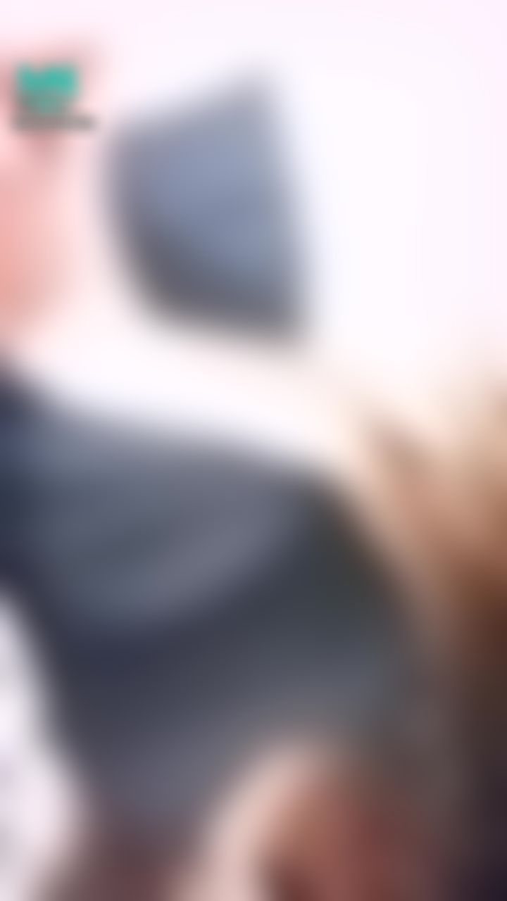  : 🈲背心窄裙➕絲襪🈲偷拍誘惑的不要不要😝💋💋💋