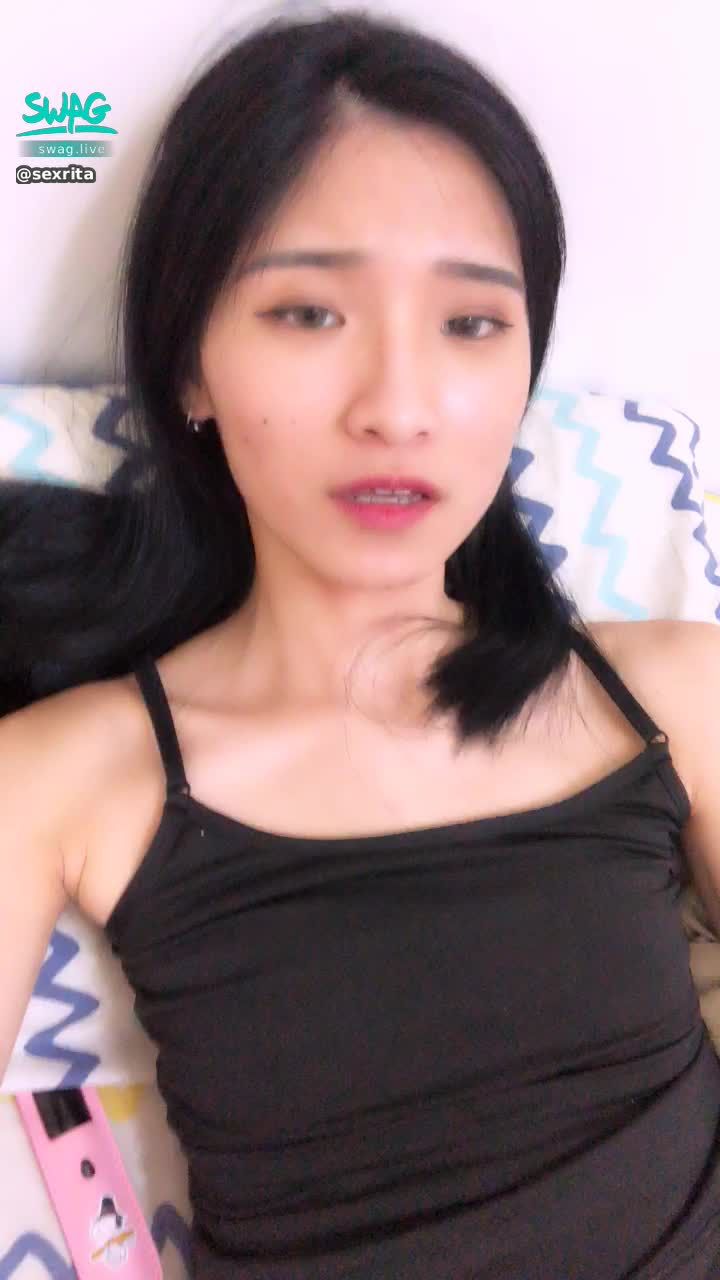 s*****a : 🔥直達頂點！露臉！按摩棒完全插入 ！好爽好色💗拔出的那一刻騷穴都被撐大了❤️