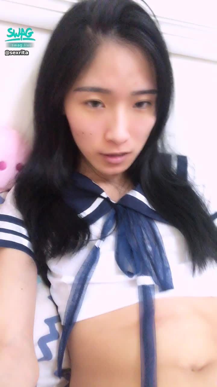 s*****a : 這麼騷的學生💗老師不處罰嗎？😈😈這麼騷不約嗎🤗️