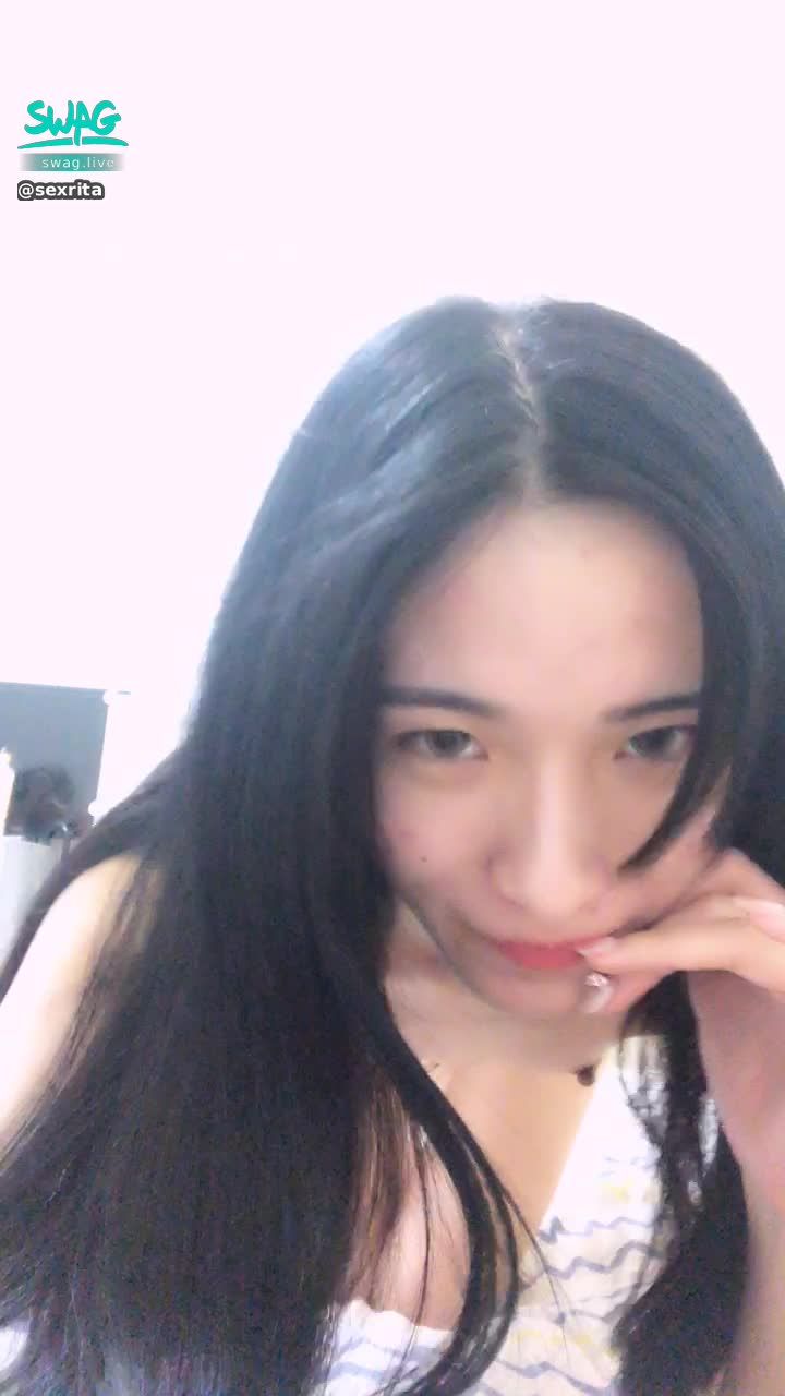 s*****a : 🍑蜜桃誘惑❤️全裸露臉自慰❤️貓貓還從下體經過💗癢癢ㄉ😈