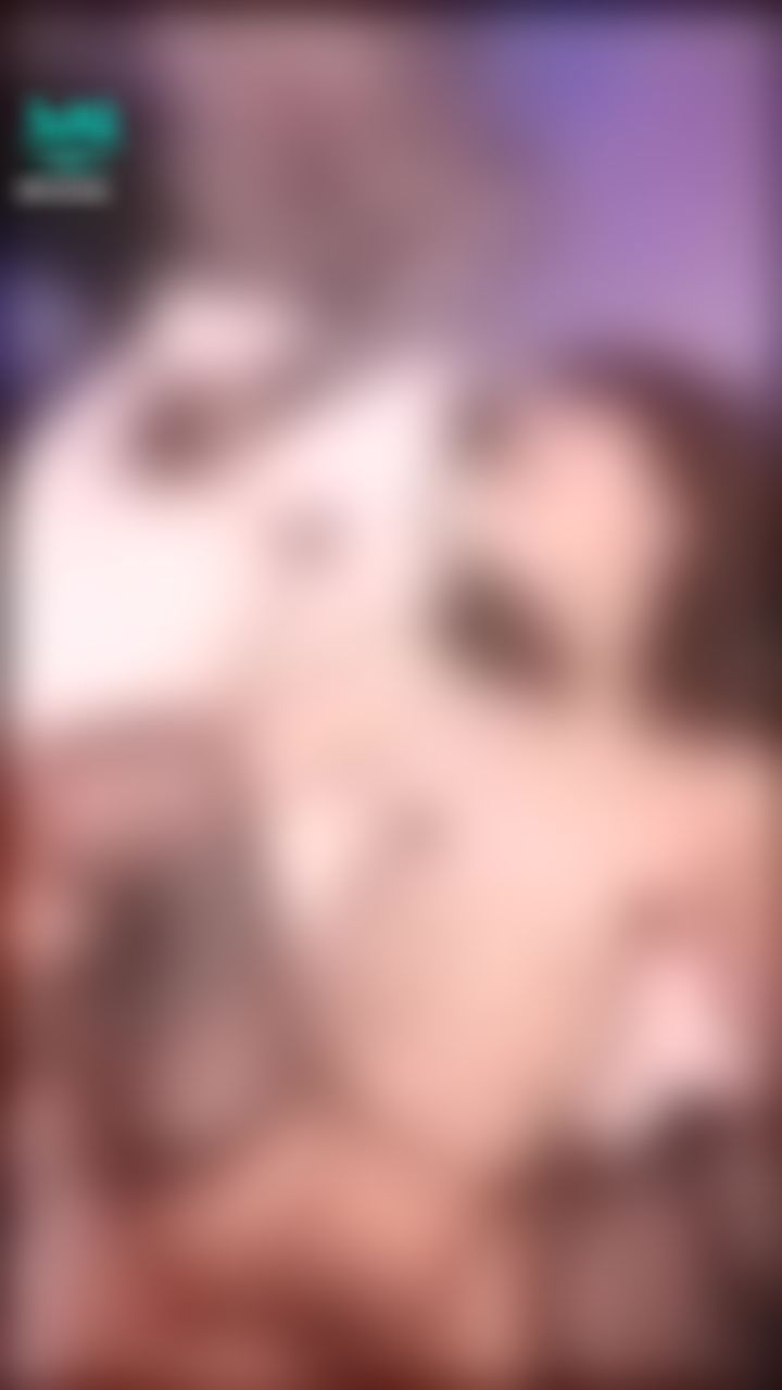  : 被Youtuber訪問一半⁉️突然加速衝刺‼️很故意耶👻觀眾都在搖滾區聽到沐沐㊙️忘情的淫叫聲吶🥵