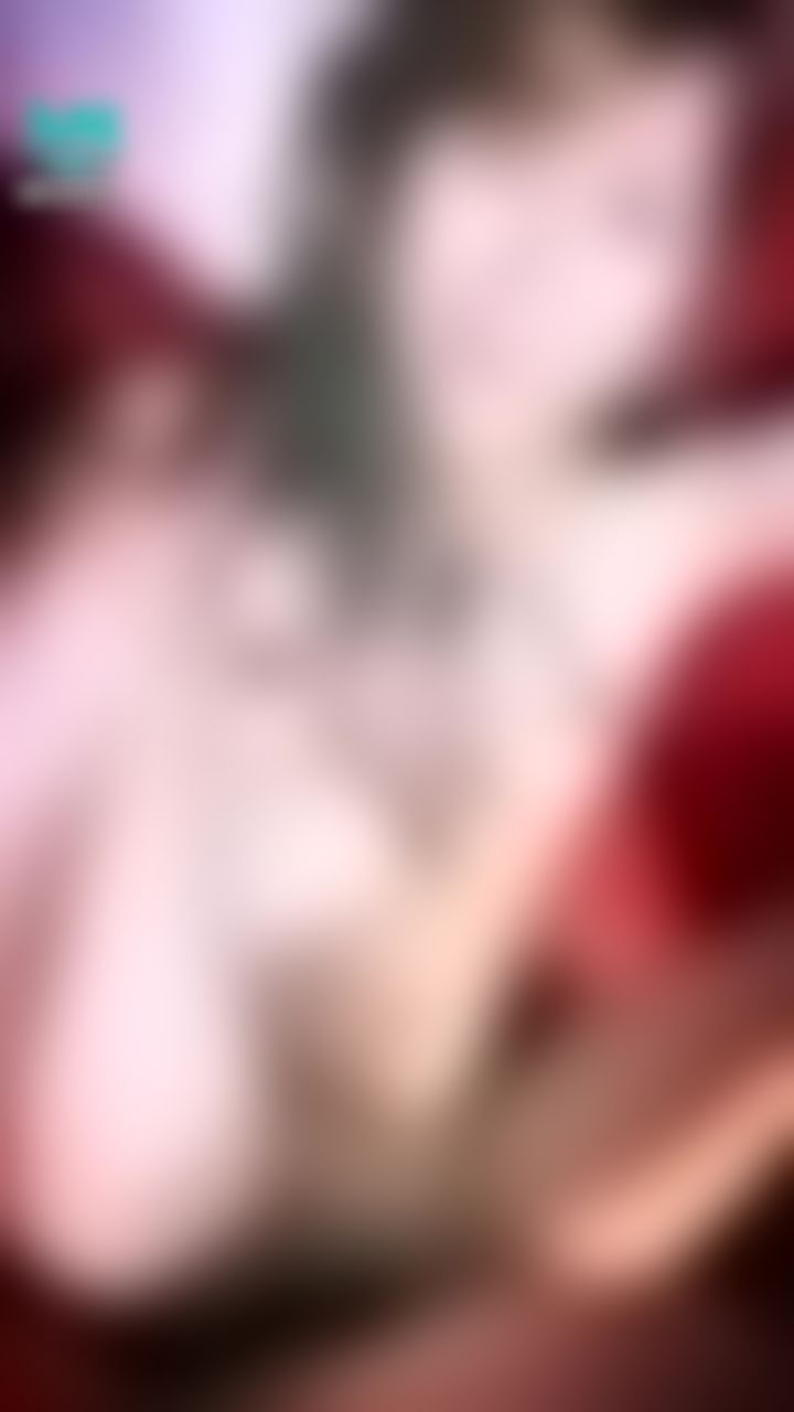  : 這就是所謂的雷砲嗎⁉️正面全臉傳教抽插😻不得不說其實被幹的很舒服😌只是人很⋯⋯⋯😒