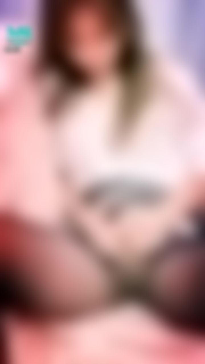  : 🔥全腿滿秒🔥當你的面‼️露臉❗️手撕🔞黑絲襪😈洞開了🤤手淫更有感覺🔥表情也變更騷更淫蕩💯💯白虎野放啦～