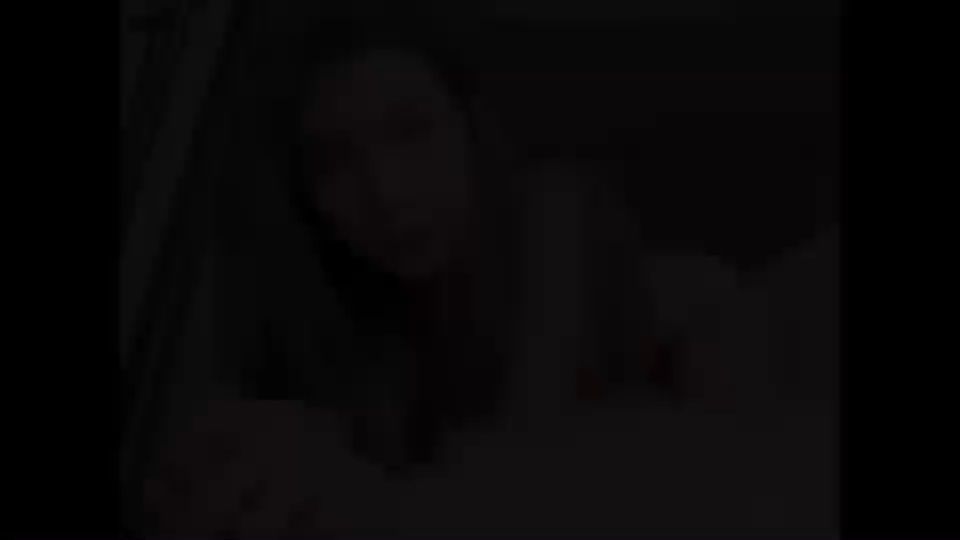 u*****e : 🔥偷窺混血女孩鹹濕色誘視角 長達三分鐘以上長片 🔥