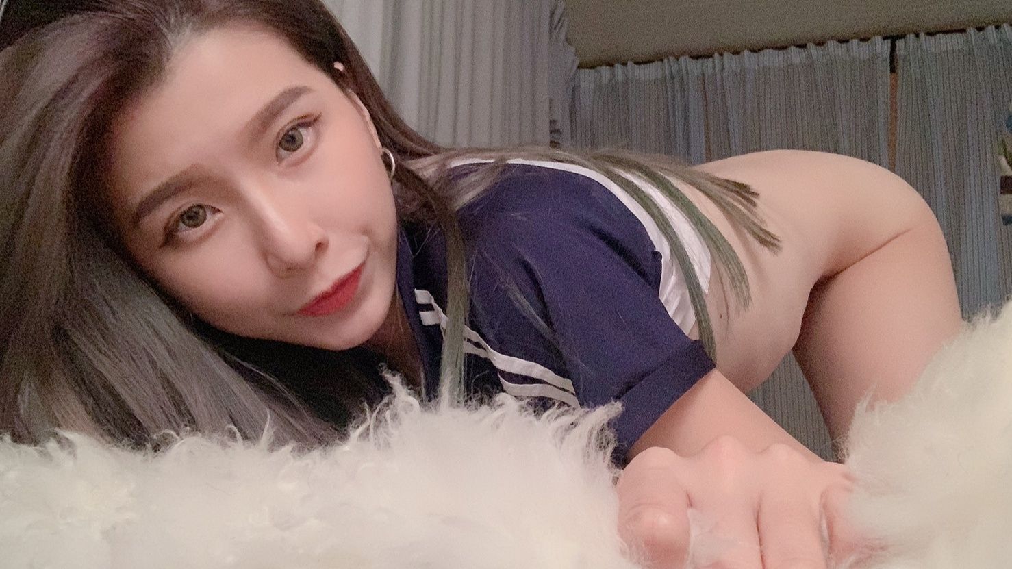 u*****e : 🔥高顏值學生妹🈲️上空下空🈲️自慰撸管必備佳片值得收藏🔥