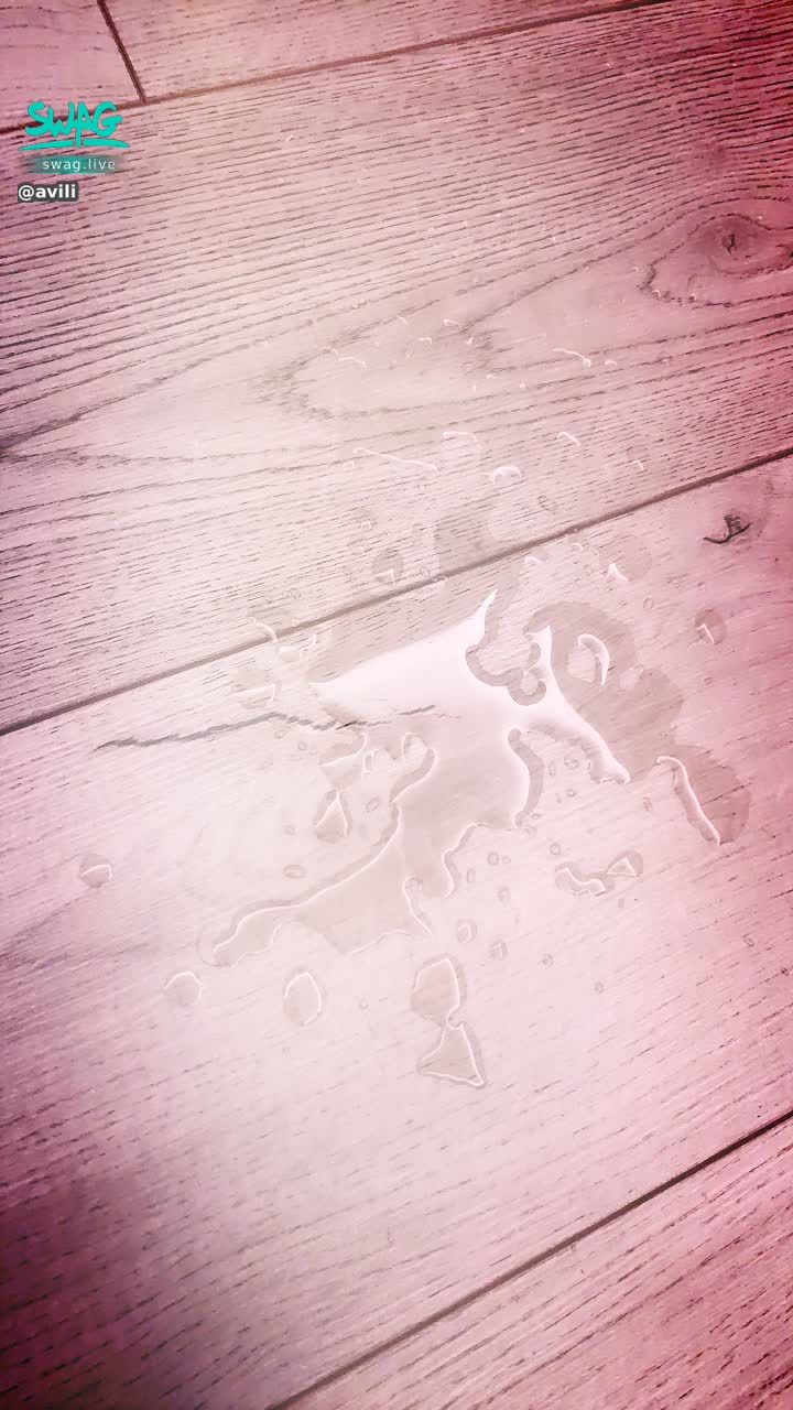  : 必解‼️老師今晚噴水了.....💦💦一刀未剪4分多鐘長片😈
老師穿著性感迷人黑絲襪🔞趴好滿足你對絲襪的慾望🔥
現在只要2000鑽💎很划算！還不解嗎😏