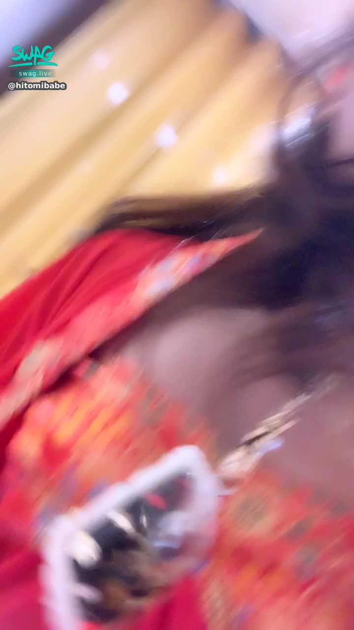 hitomibabe : 誘人爆表 讓你硬肉棒