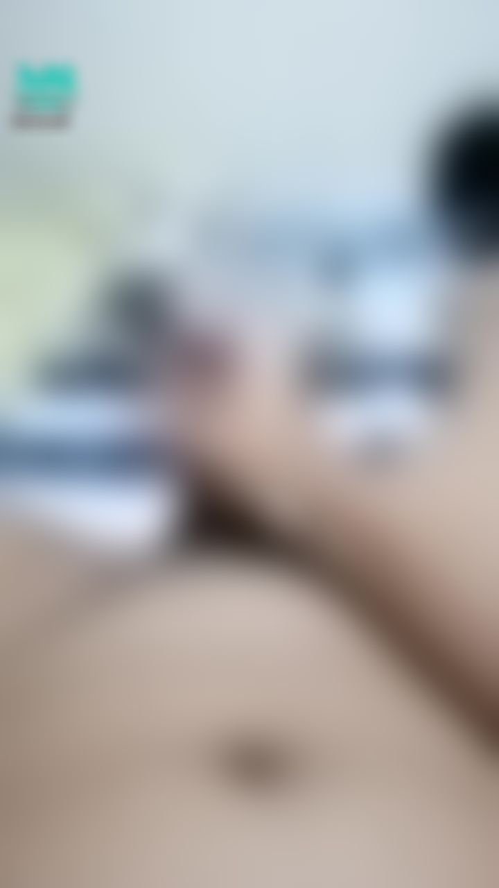 y****i : 硬著也不是辦法，就打出來了