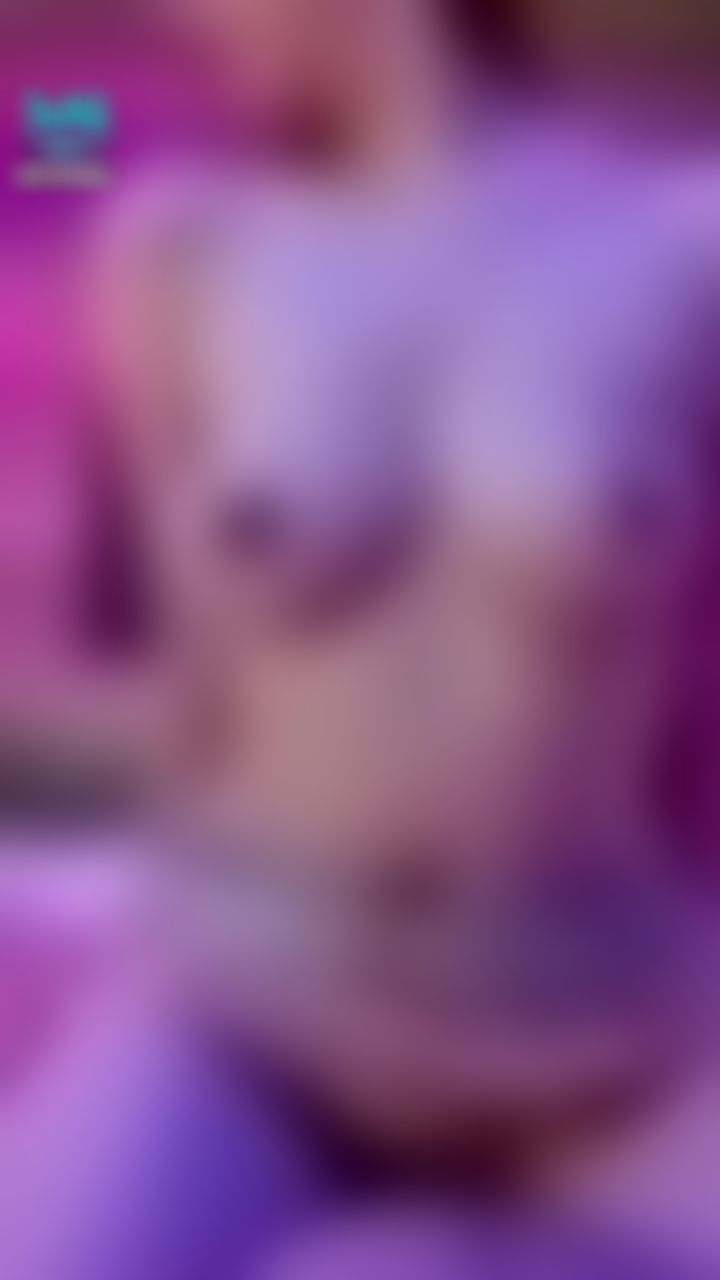  : 🗻女上位突擊大叔🗻妮妮嬌羞喊💋舒服嘛💋這個姿勢讓所有男生都受不了💛雙奶點穴同框❤️