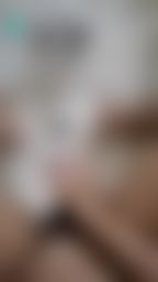 y****i : 洗澡前來個一發,天氣冷想找個人一起洗澡😆