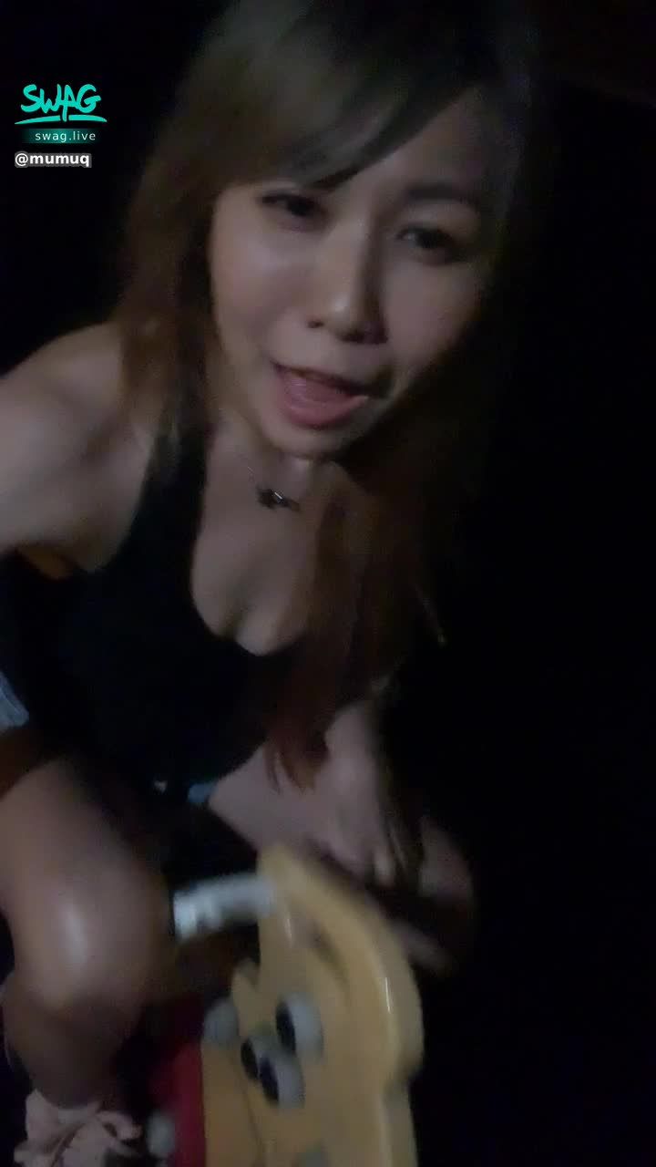  : Let's see if Mu Mu is super good at shaking 😍

Get a free night when you get creampie without a condom ❓ Sex Traveler Practices Sex at B&B 💋 4K HD 1Hr without cold field 👅 In the end, I took the boss's semen and took a ride back to Taipei 🤤

https://go.swag.live/?link=https://app.swag.live/flix/5dd7960e0e287f6901527215