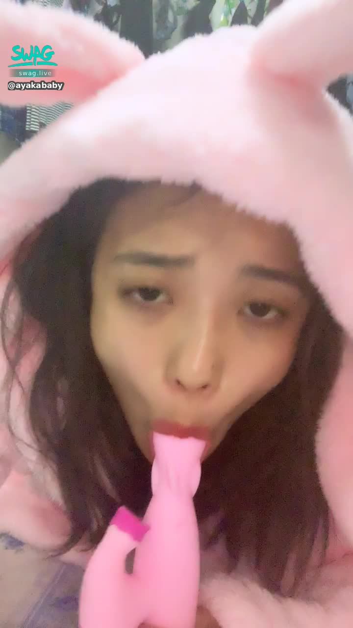  : Want to experience Ayaka's blowjob? do you wanna experience my blow job ?? Deep throat 👅🍌