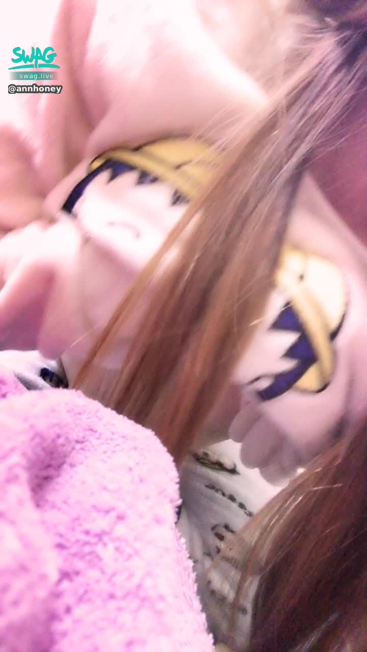 a******y : 🈲️淫蕩的安安🈲️露臉露點同框福利 你喜歡被咬乳頭嗎😳😳