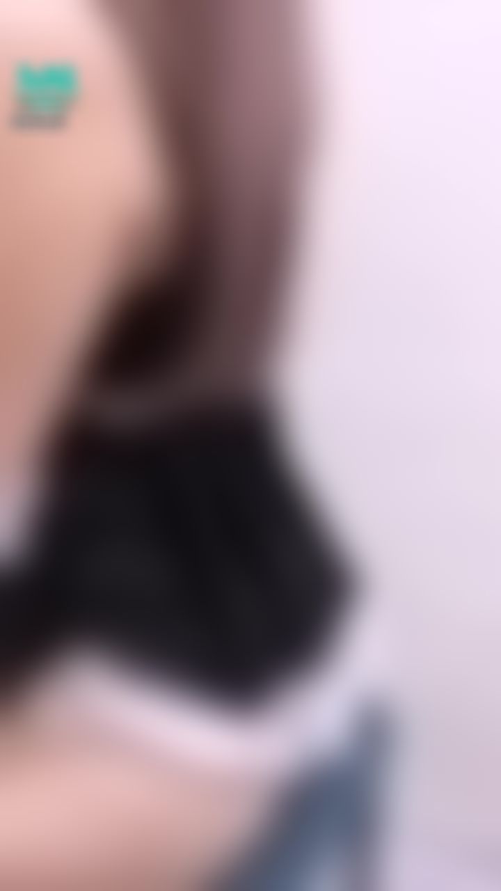 a****i : Yumi在你上面搖就是這樣子 主人今天想要什麼姿勢😋😋