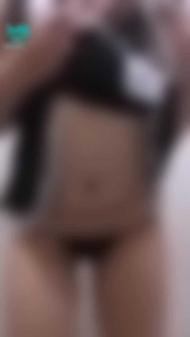 a****i : 主人喜歡Yumi穿小丁丁嗎😏😏