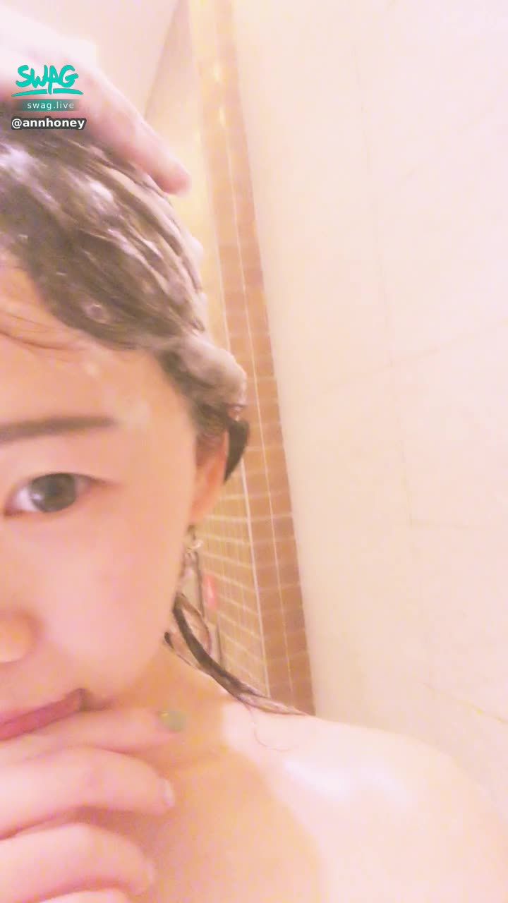 a******y : 把我顏射完要幫位洗澡洗頭ㄛ