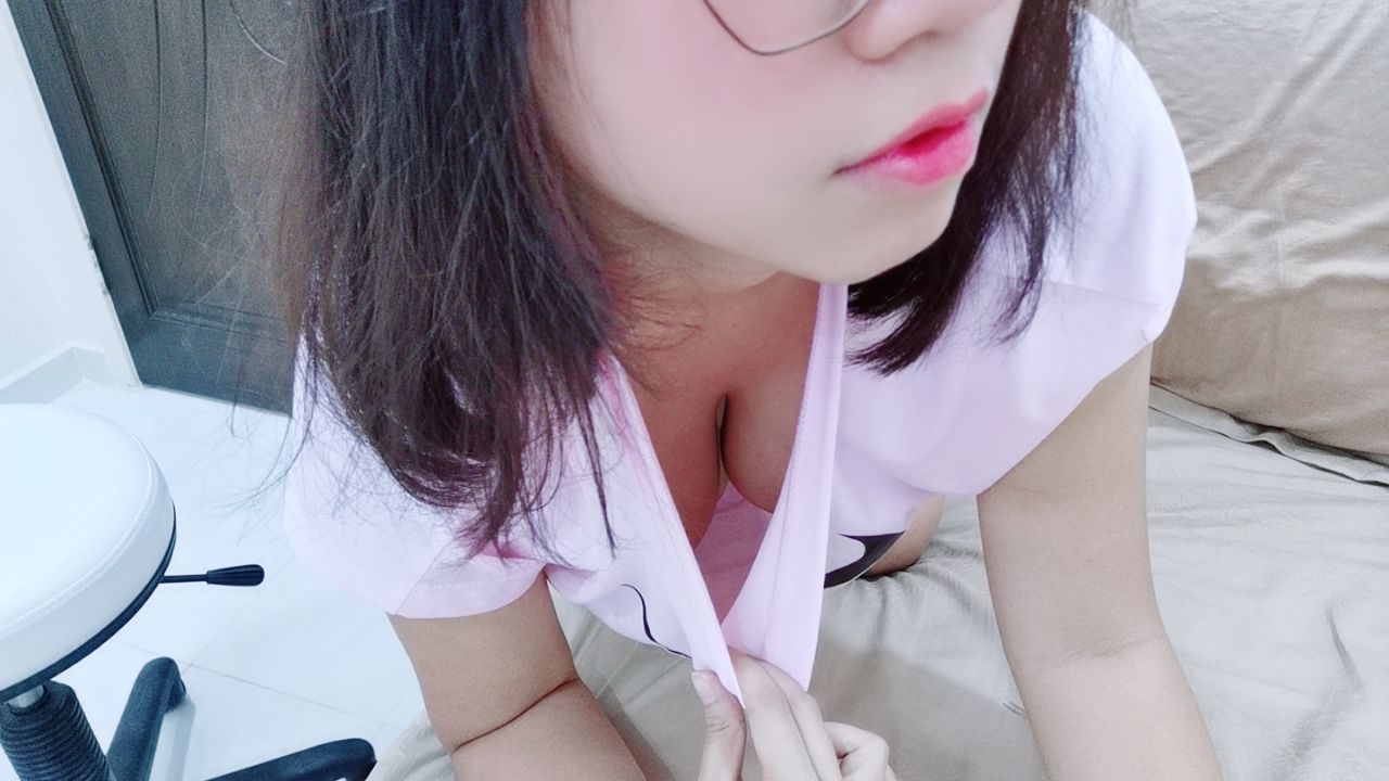 x******i : 肉肉女高潮片！😳💋