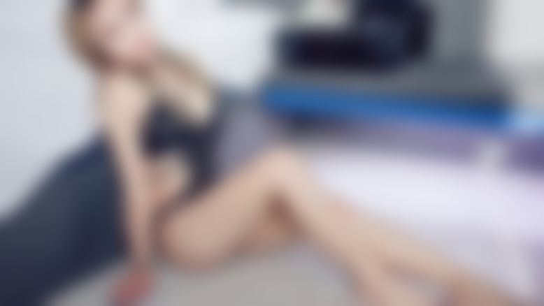 a*****y : Ada下班後私底下的淫蕩樣,露臉露點,恥度大開🔥
看一次解放多次🔞🔞