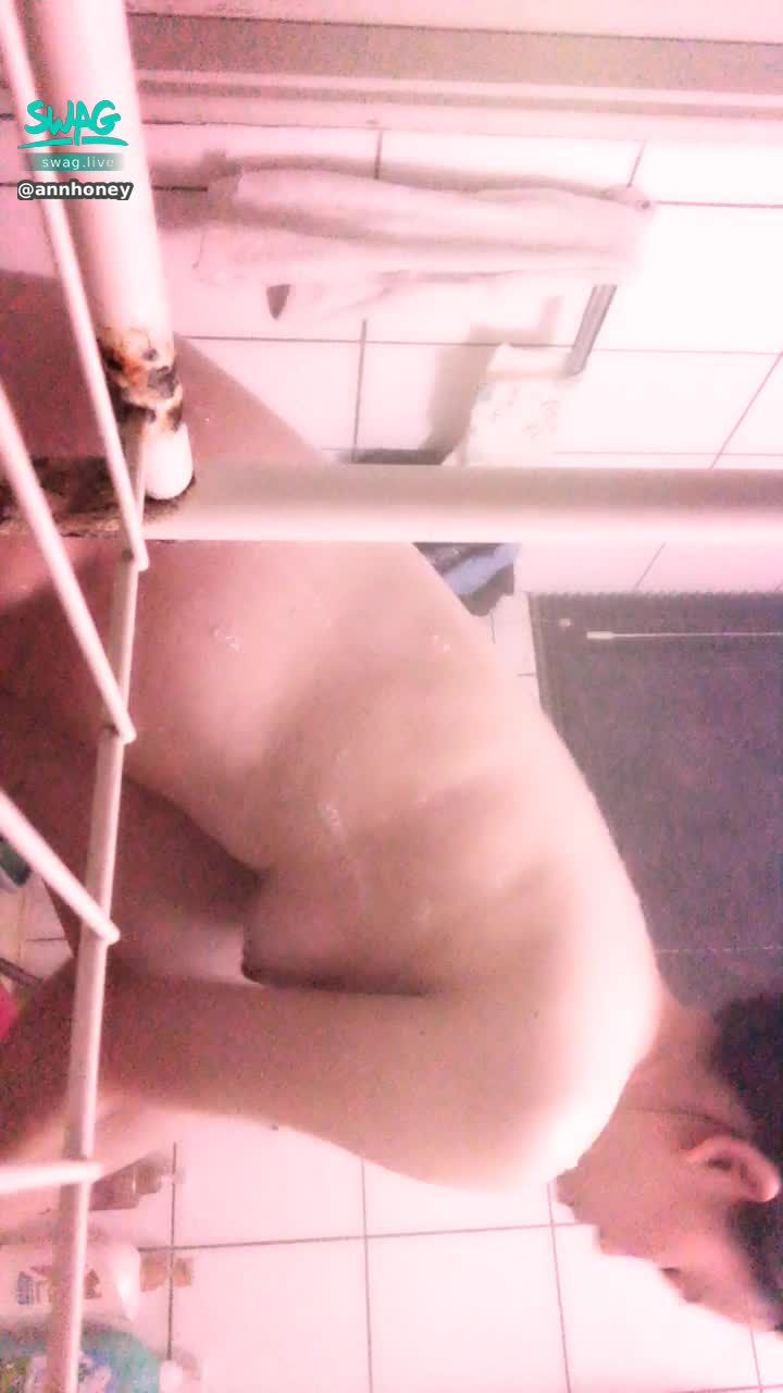 a******y : 全裸 露點 露臉 白虎 低鑽福利