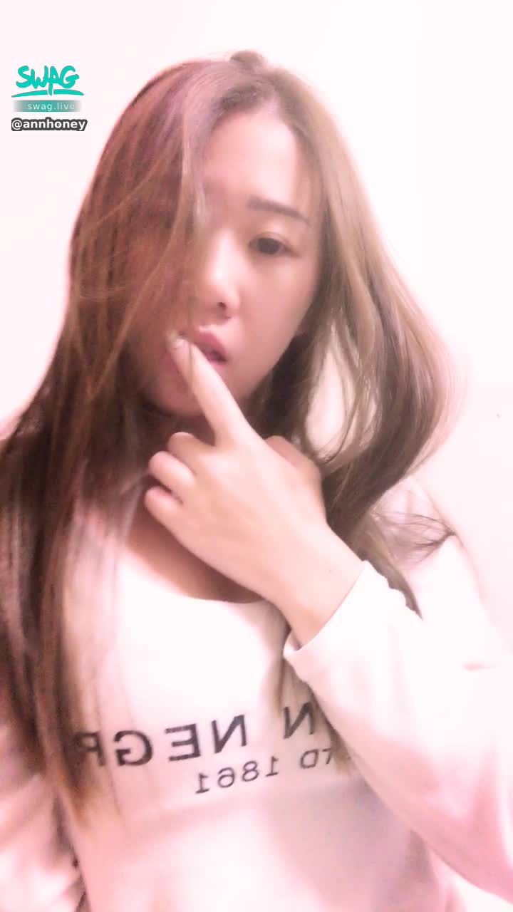 a******y : 露臉 淫蕩表情 脫衣好色情