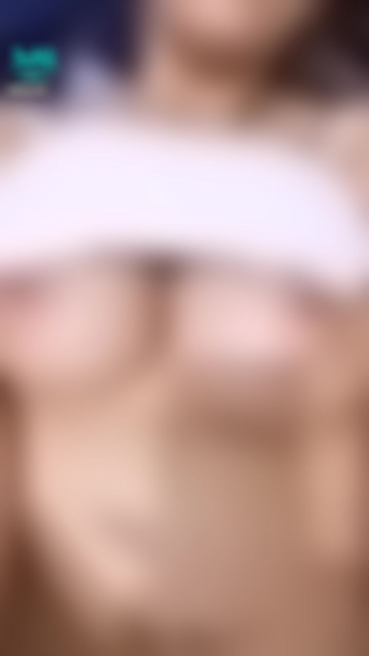a****i : 操人家的時候要專心啦還偷拍🔞🔞💦💦
想要哥哥的肉棒大力抽插小穴Yumi今晚耍壞給你看😏