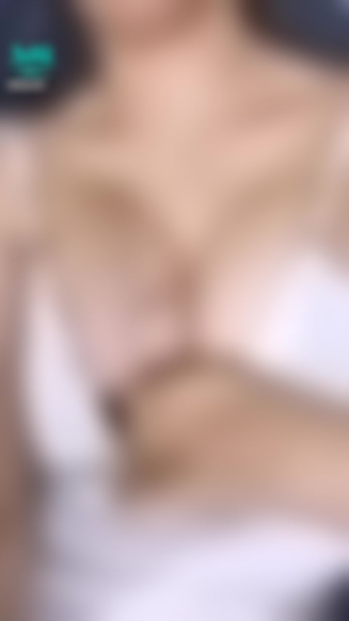 a****i : 背心一拉下來你就可以吃到Yumi的酥胸🙈🙈