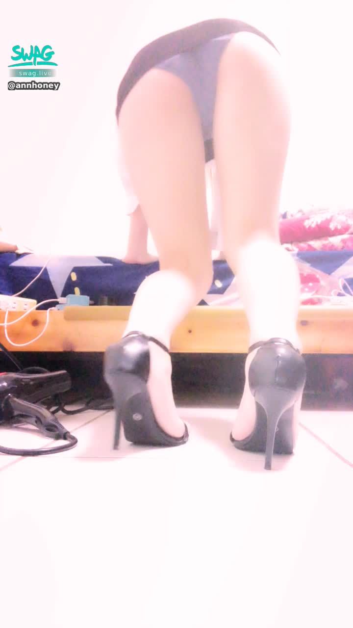 a******y : 大尺度 必射視角 OL高跟鞋 無碼高清露鮑福利