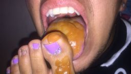  : 🔥deliciosos dedos de latina ardiente 🔥sobada de pies con caramelo