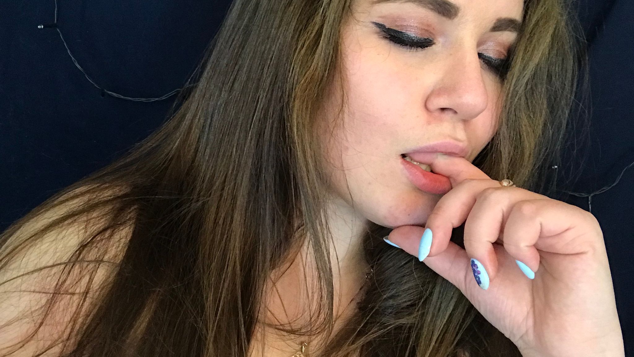 a*********e : 💋 sexy