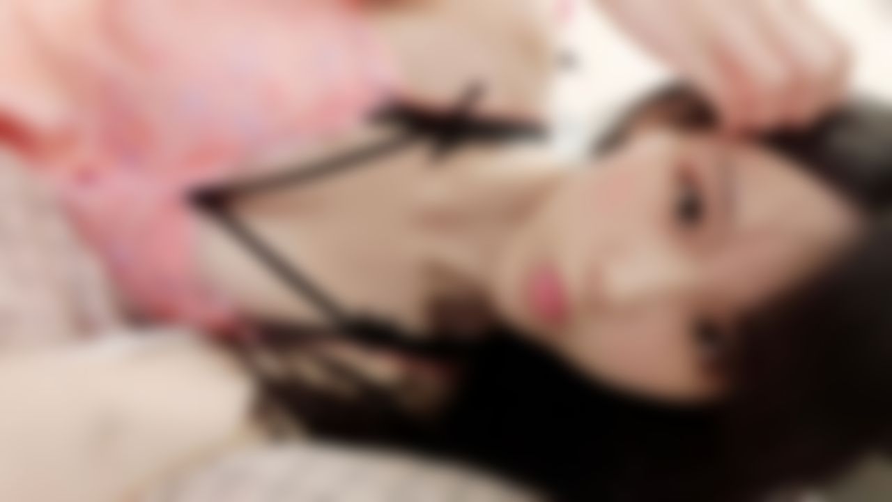 quanna : 女友每個月都會拜訪的親戚...使得她變得性慾強大🔥洗澡時,不管月經還沒離開居然💦💦💦爽到噴水還有經血一起流出~
🔥VIP粉絲募集中🔥更大尺度影片通通都免費給VIP,最重要的是👉約會不限次數~還可以優先安排時間🥰看完影片想見我、想跟我約會?加入我的VIP是最優惠的選擇😏不要害羞,直接私訊 @quanna 詢問怎麼加入