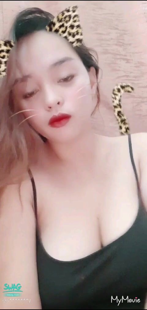 s*******y : your naughty kitty licking and sucking on my nipples 🤤😋💦💦💦