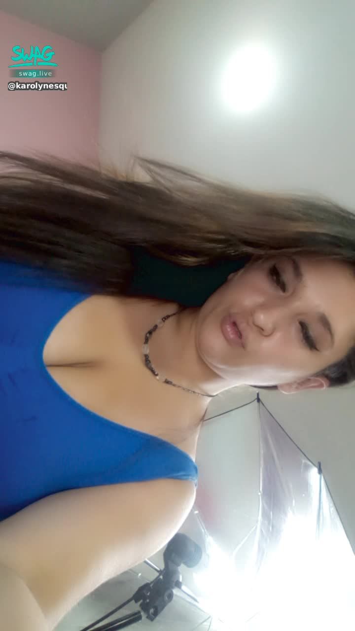  : 