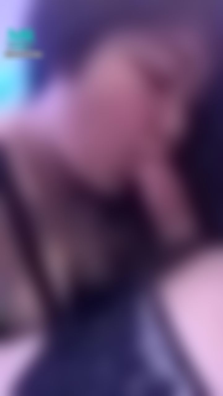  : 露臉實戰6
親戚的肉棒好大 斑斑好喜歡
看斑斑還偷看鏡頭有多騷