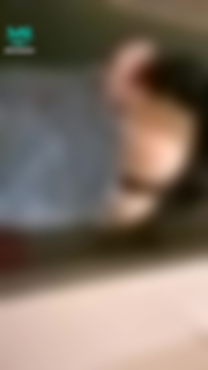  : 偷偷在倉庫脫給你看⋯ 老司機認證的蜜桃臀♡