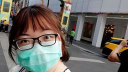 a*******e : 哈哈哈,
喜欢我的都知道我是马来人,
以为难得有机会,
我到这里来,
想跟台湾的朋友见个面,不知道有粉丝想见我吗?
有的话,记得给我私聊哦。
不然几天后我回去就没机会啦。