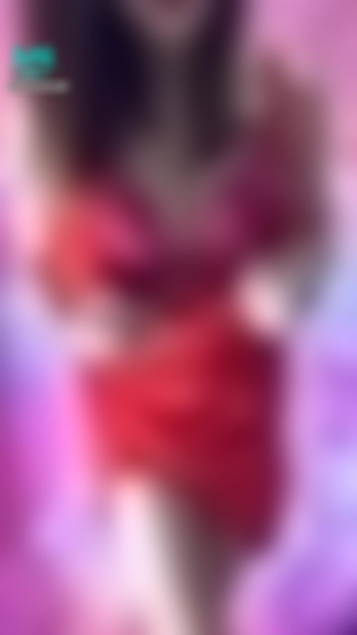 lovemeredith : 🧚‍♀️單身2年4個月又3天的vivi慾望特別強烈💯，紅內衣褲👙