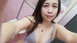 a*******i : 天使刚放工回到家洗澡🛀有没有想摸摸 ?