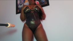 k***********l : Sexy baile mostrando mi cuerpo y tocandolo hasta ponerme caliente